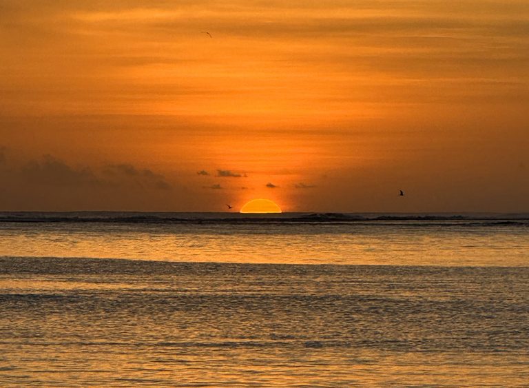 atardecer polinesia